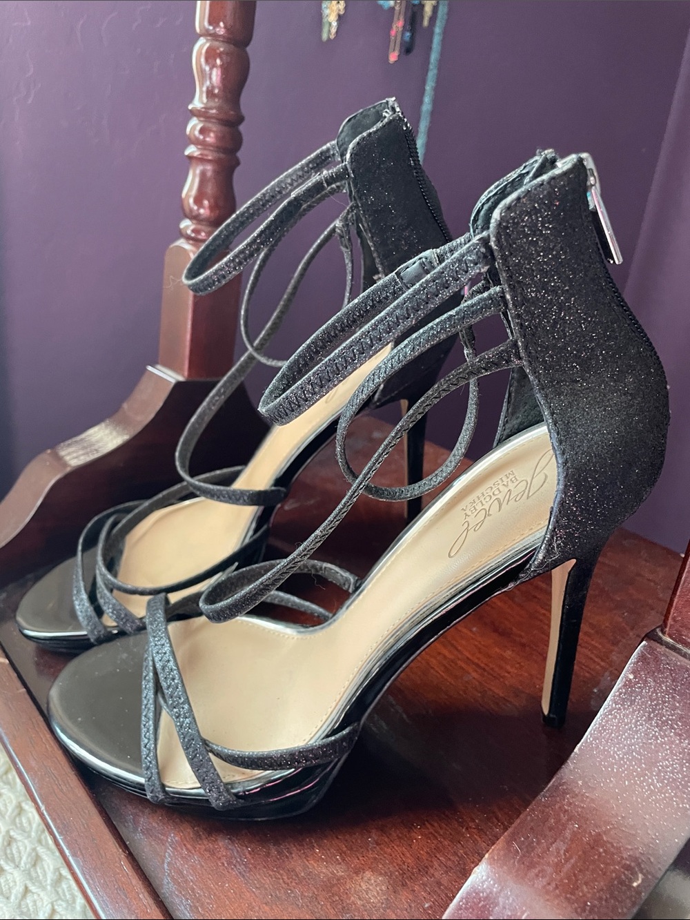 NWOT JEWEL BY BADGLEY MISCHKA SANDAL